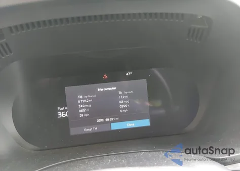 2024 Volvo Xc60 B5 Plus Dark Theme from USA, damaged, VIN YV4L12RL2R1901944